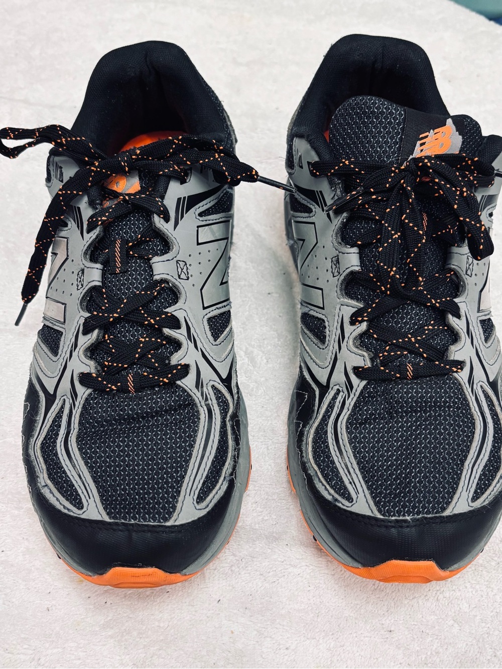 Almost Brand New Men’s Sneakers By New Balance - Size 11.5 USA / 11 UK - box 18